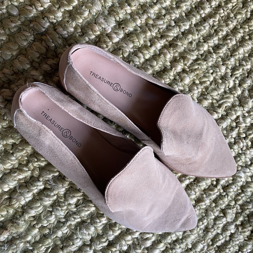 Flat suede slippers by Treasure and Bond size 6 women